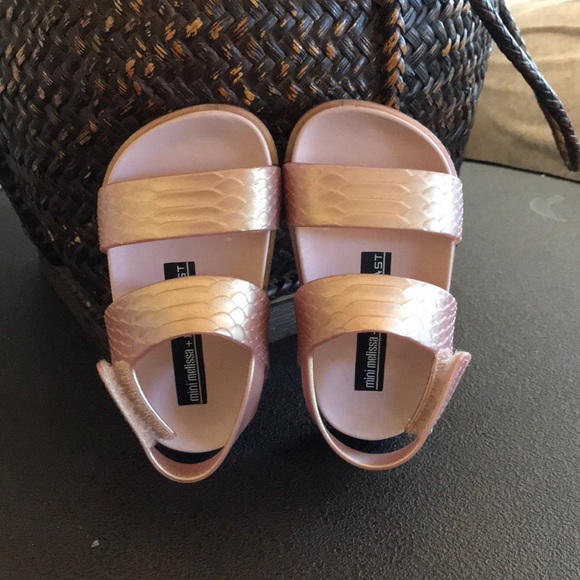 Mini Melissa Mini Melissa Cosmic Sandal Disney Twins Toddler Little Kid Black Walmart Com Walmart Com
